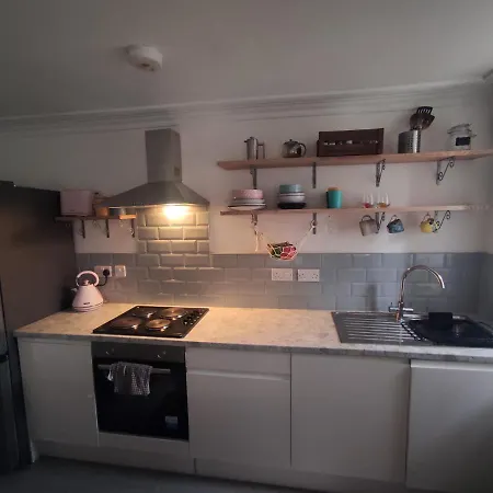 The Basement - 1bd Flat Montpelier 펜션 *