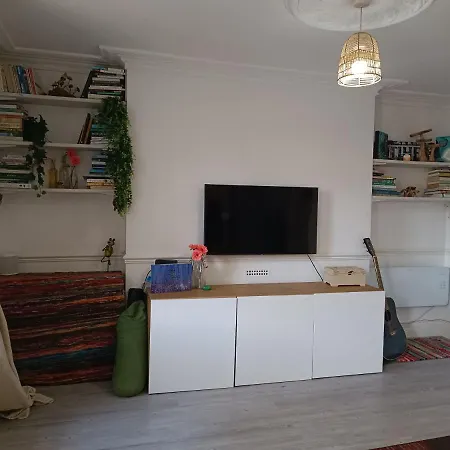펜션 The Basement - 1bd Flat Montpelier
